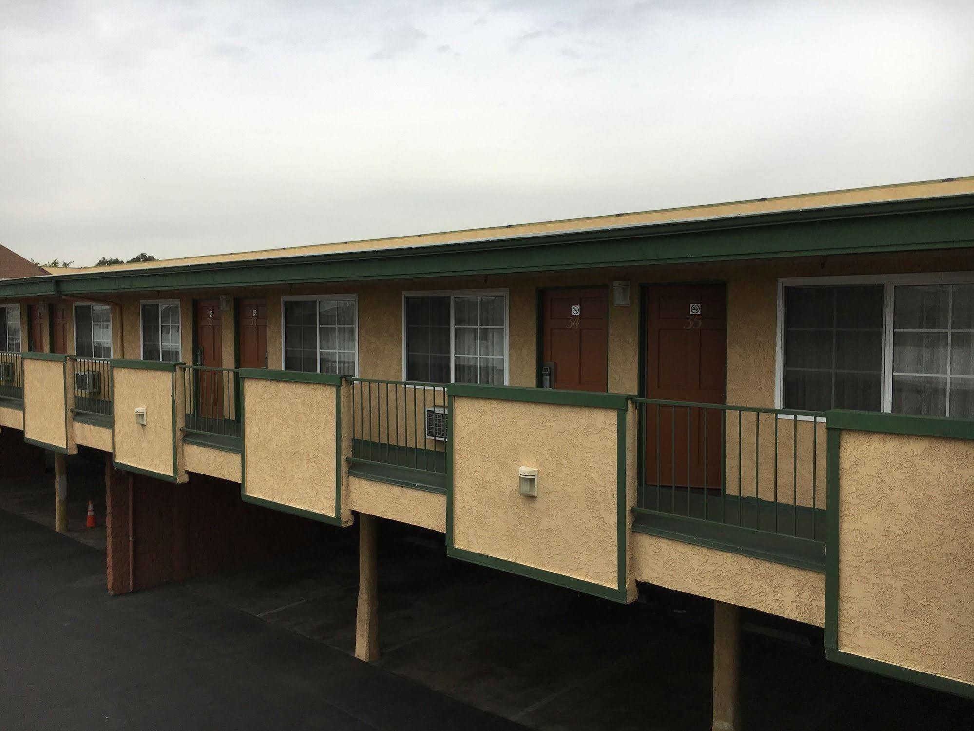 Starlite Motel Bellflower Ngoại thất bức ảnh